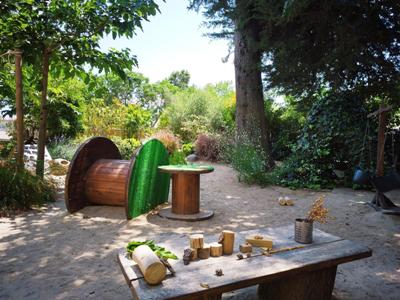 JARDI3 TAULA.jpeg JARDI3 TAULA.jpeg